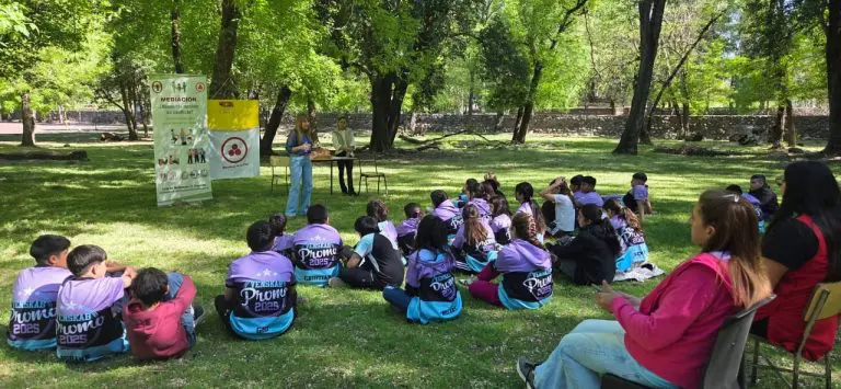 Charla con estudiantes de 6° grado del Centro Educativo N° 4 “Alfredo Martín”