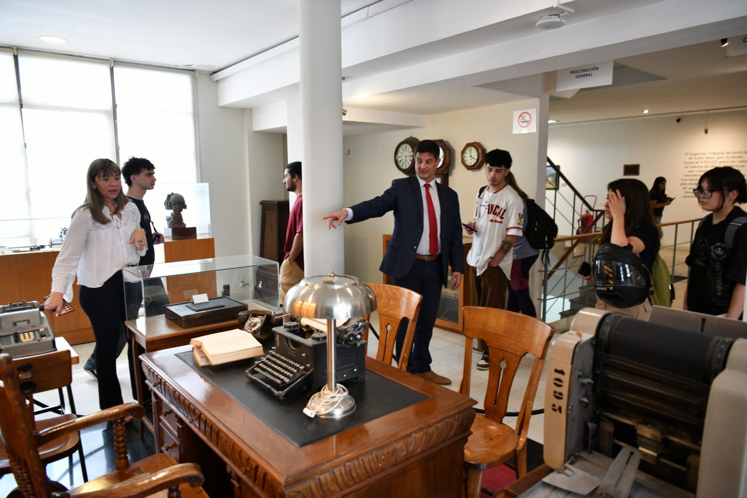 Estudiantes de nivel medio visitaron los Tribunales de Paraná