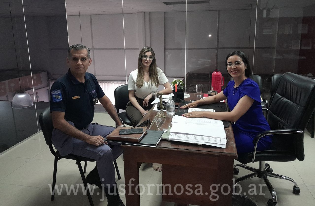 Silvia Edith Benítez recibió en su despacho la visita protocolar