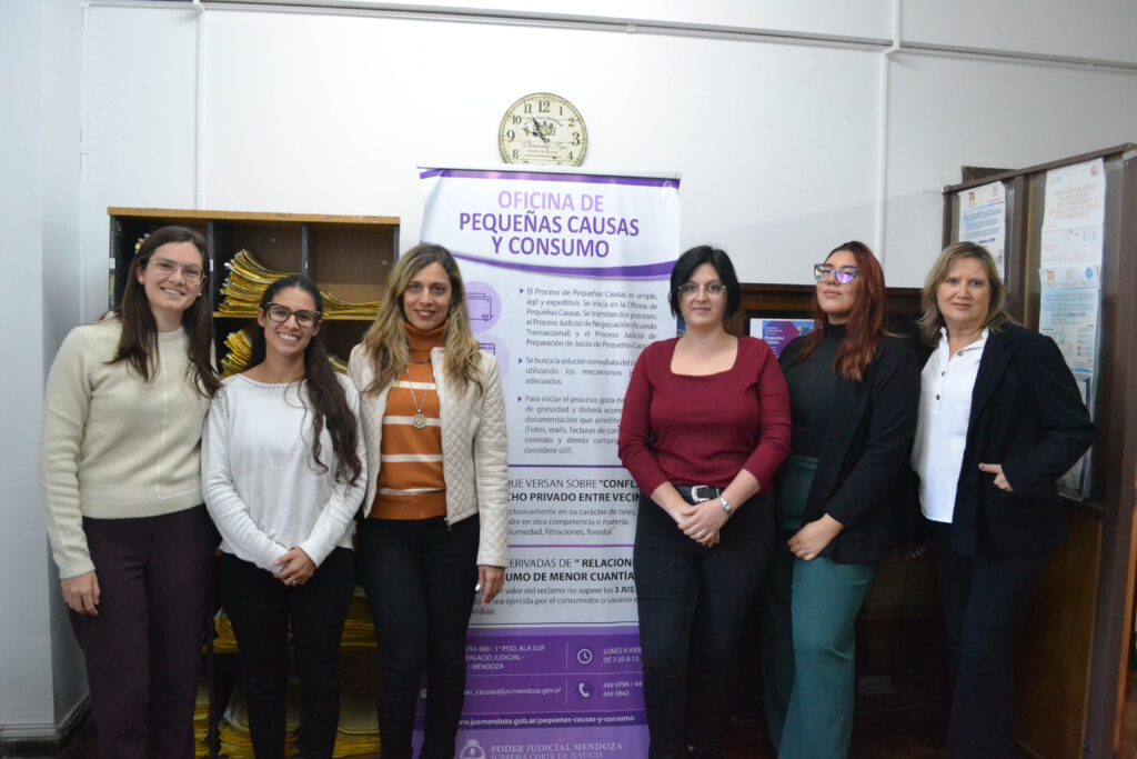 Pequeñas Causas. Tiene competencia en temas de consumo y conflicto de vecinos