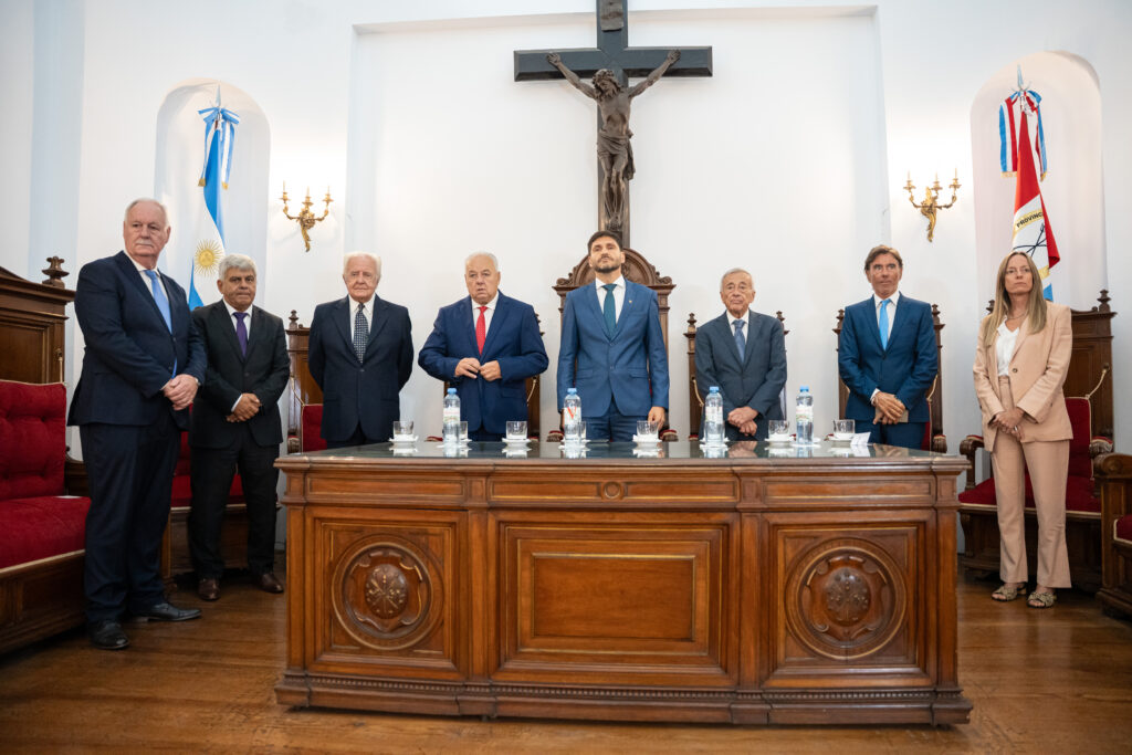 La ceremonia se llevo a cabo en el Salón de Actos de la Corte Suprema