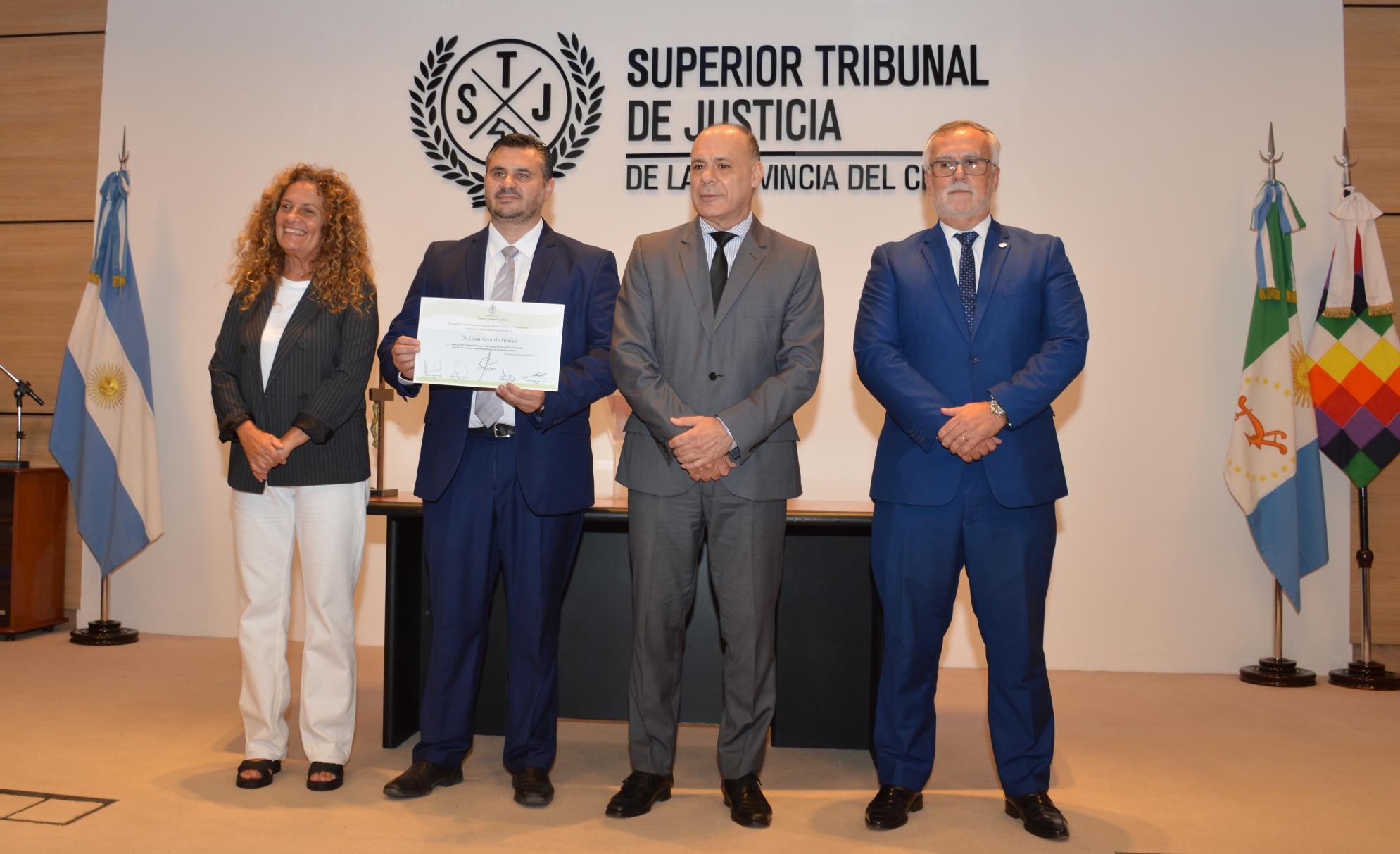 César Gerardo Struciat juró ante el STJ