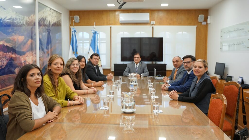 Daniel Olivares Yapur recibió la visita protocolar