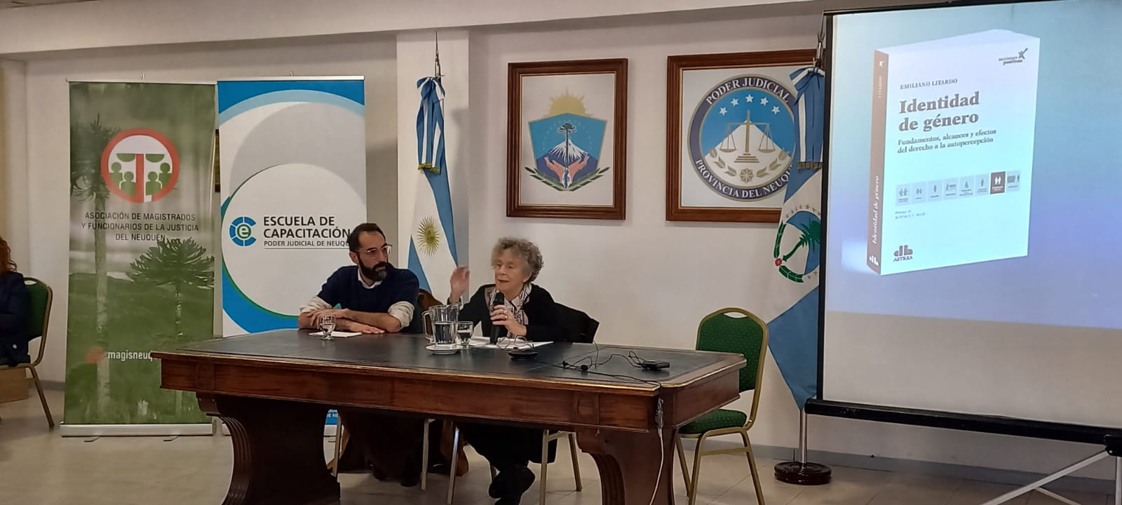 Alicia Ruiz en la conferencia sobre "género, diversidades y violencia"
