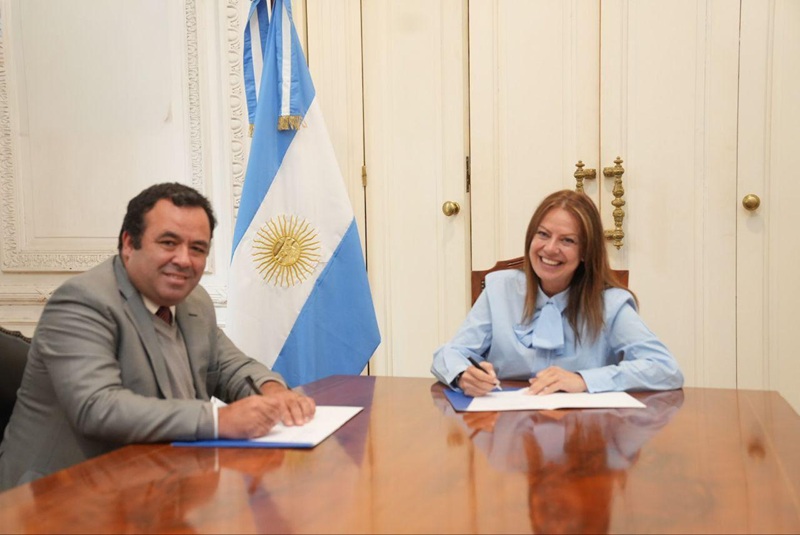 Pablo Lamounan y Sandra Pettovello