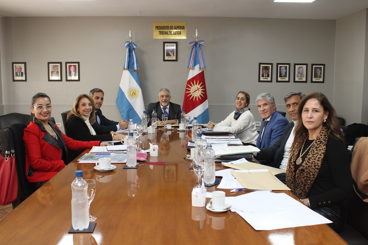 Contó con la presencia de representantes de los tres estamentos