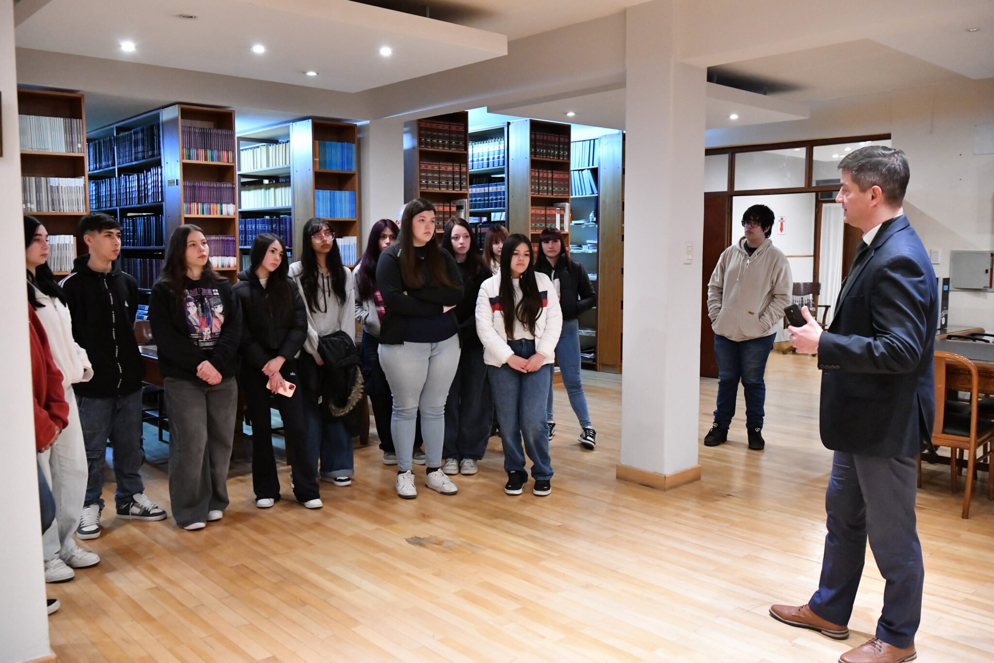Alumnos de 5º año Escuela Secundaria N°48 “Congreso de Oriente” de Paraná