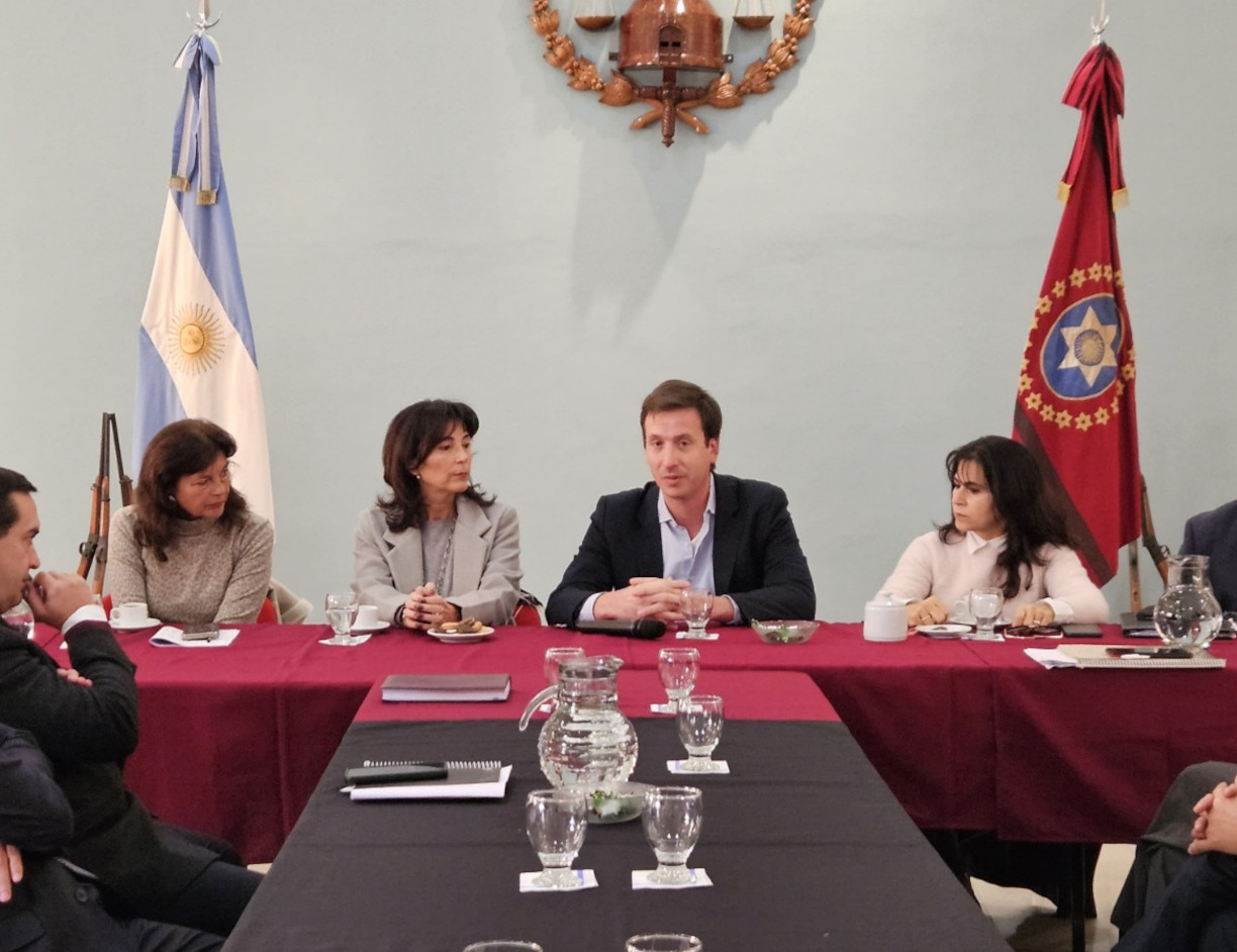 Reunión de trabajo en la unidad carcelaria de Villa Las Rosas